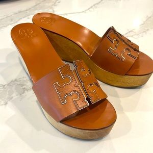 Tory Burch Ines Wedge sandal sz 10 Rare!